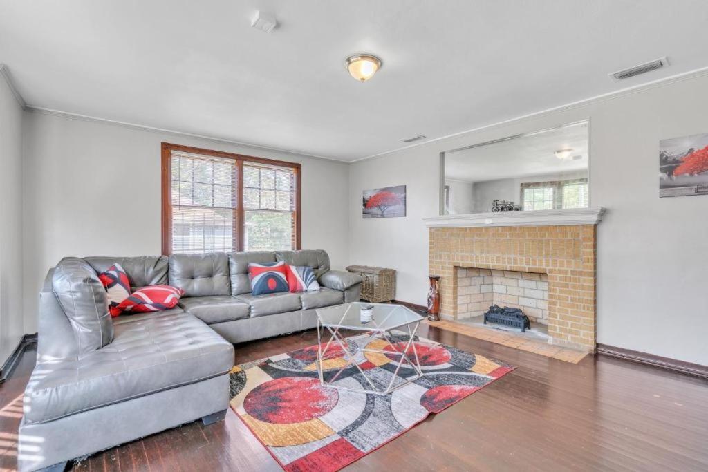 Comfy Pet Friendly Home In Jacksonville Mins To Downtown'S Exteriér fotografie