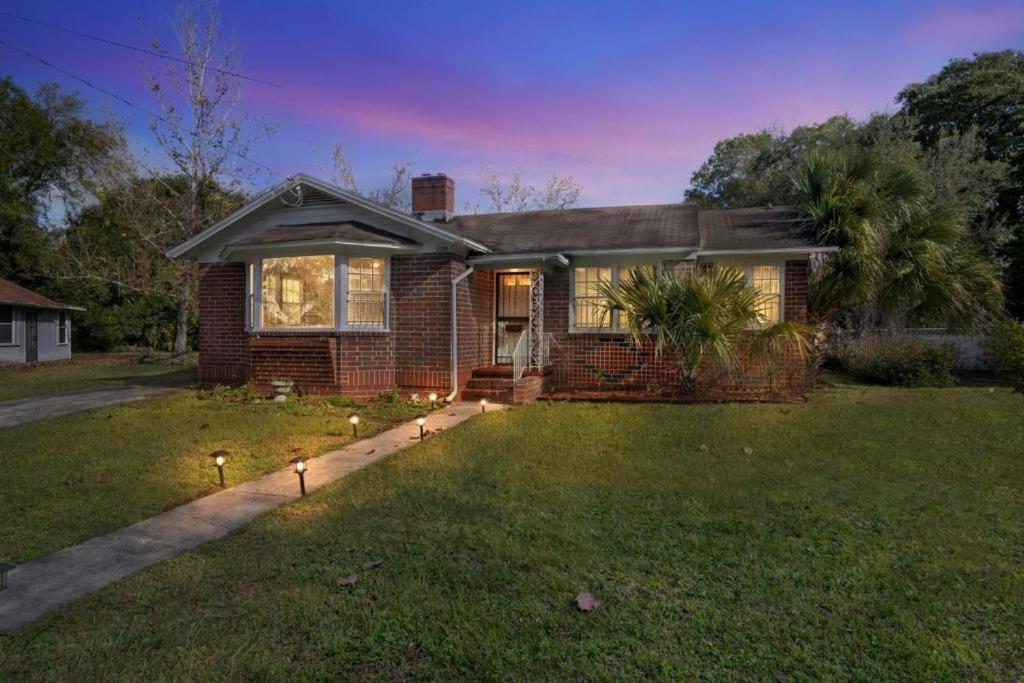 Comfy Pet Friendly Home In Jacksonville Mins To Downtown'S Exteriér fotografie