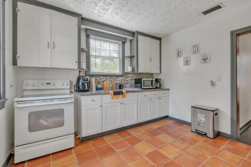 Comfy Pet Friendly Home In Jacksonville Mins To Downtown'S Exteriér fotografie